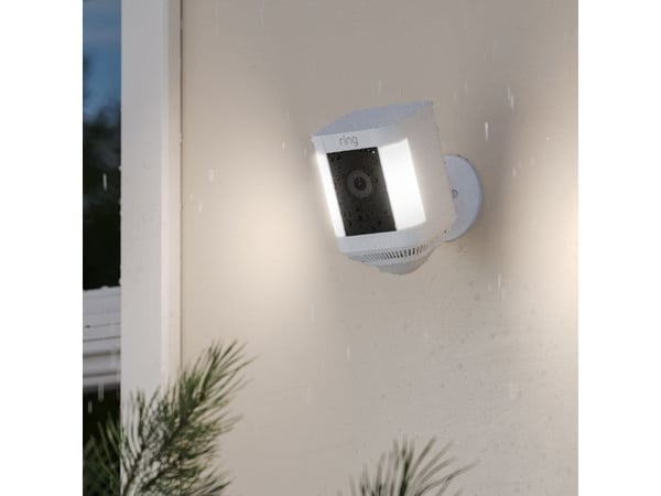Ring Spotlight Cam Plus Battery - Nettverksovervåkingskamera - utendørs - værbestandig - farge (Dag og natt) - 1080p - lyd - trådløs - Wi-Fi