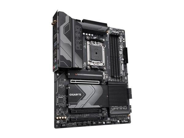 Gigabyte - Bundkort - X670 Gaming X AX - Socket AM5 - DDR5 - ATX