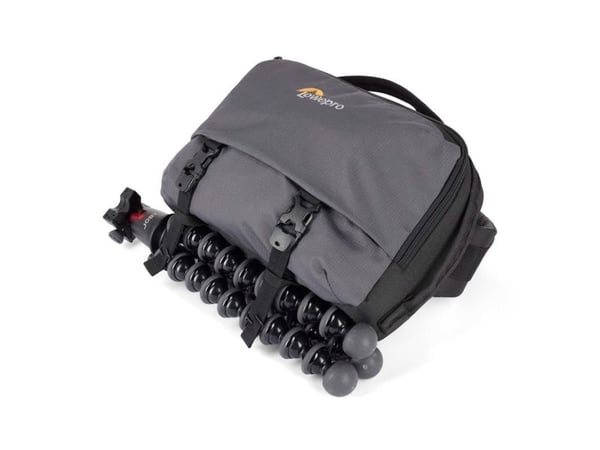 Lowepro Trekker Lite SLX 120 - Bærepose lommebok S størrelse for kamera - 300D resirkulert polyester ripstop, 600D polyester farget med løsning - g...