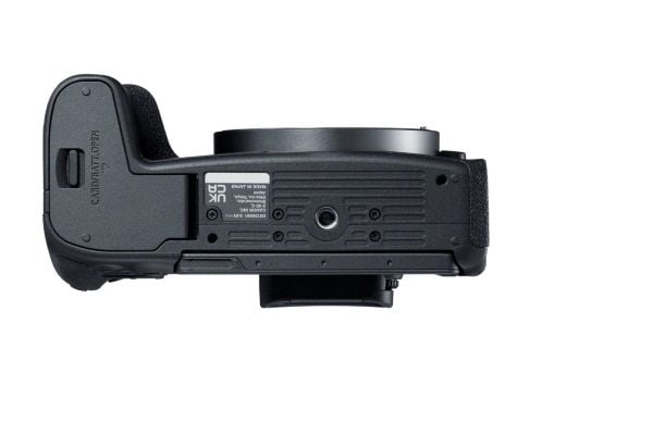 Canon EOS R8 systemkamera + 24-50 mm objektiv