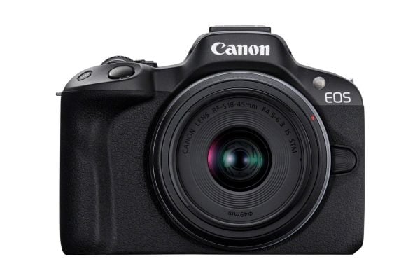 Canon EOS R50 systemkamera + 18-45 mm objektiv