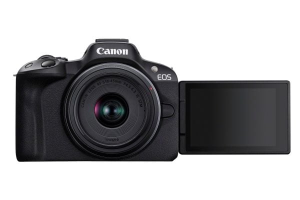 Canon EOS R50 systemkamera + 18-45 mm objektiv