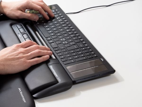 Mousetrapper Delta - Sentral pekeenhet - ergonomisk - vanlig - 7 knapper - kablet - USB - svart