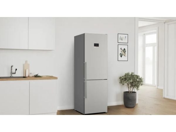 Bosch Serie | 4 KGN367ICT - Kjøleskap/fryser - bunnfryser - bredde: 60 cm - dybde: 66.5 cm - høyde: 186 cm - 321 liter - Klasse C - rustfritt stål