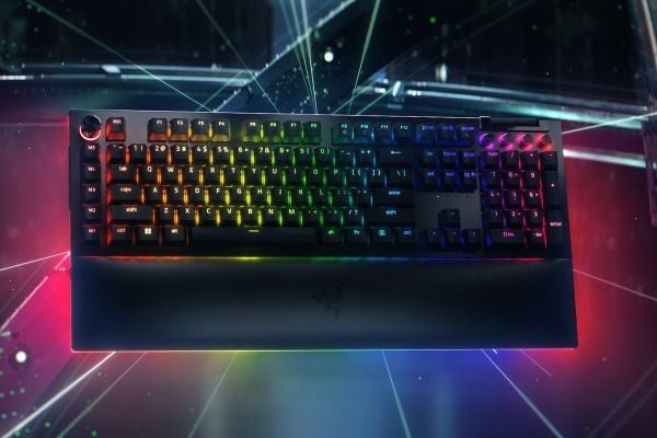 Razer BlackWidow V4 Pro - Tastatur - bakgrunnsbelyst - USB - QWERTY - USA - tastsvitsj: Razer Green