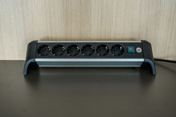 Brennenstuhl Virtapiuha ALU-Office-Line 6gang 3m