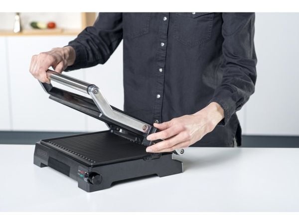 Black & Decker BXGR2200E, Svart, Rostfritt stål, Rostfritt stål, Rektangulär, Knappar, Rotations-, 180°, 2200 W