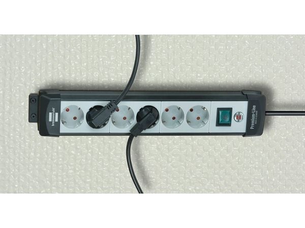 Brennenstuhl 1951580100, 3 m, Muovi, Musta, Harmaa, 8 AC-pistorasia(a), 490 mm, Musta