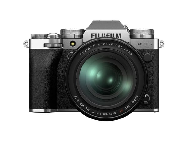 Fujifilm X-T5 + XF16-80mm F4 R OIS WR hopea
