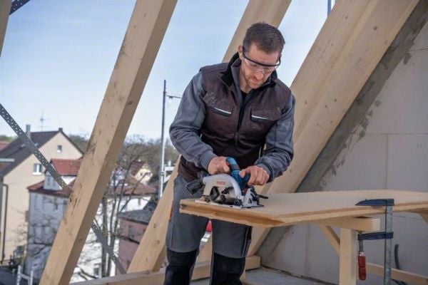 Bosch GKS 18V-57-2 Professional - Sirkelsag - trådløs - 165 mm - uten batteri - 18 V - SOLO