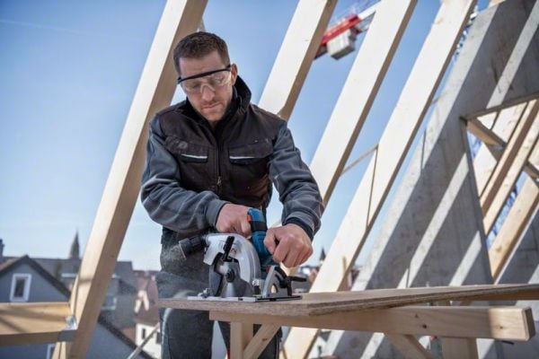 Bosch GKS 18V-57-2 Professional - Sirkelsag - trådløs - 165 mm - uten batteri - 18 V - SOLO