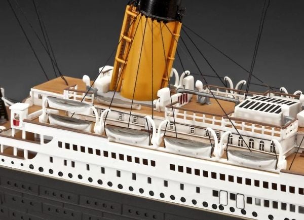 Revell - 100 Years TITANIC Gift-Set