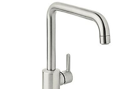 Damixa Silhouet köksblandare 223 mm hög J-tapp Steel