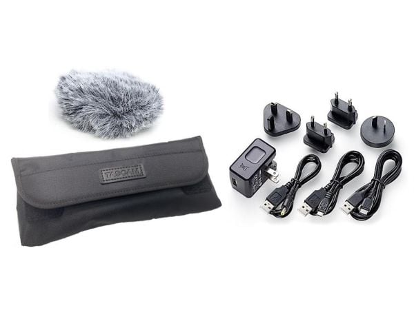 Tascam PS-P520U, Universell, Innendørs, 100 - 240 V, 50/60 Hz, 5 V, 2 A