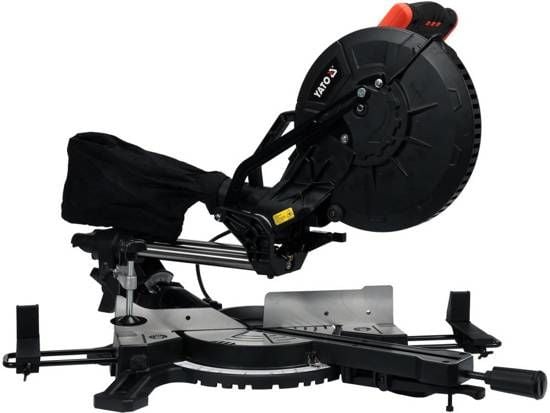 YATO GJØRESAG FOR TRE OG STÅL 1800W 255mm MED MATERE