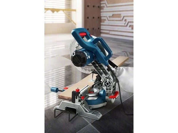 Bosch GCM 216 1300 W 216 mm:n jiirisaha (0601B33000)