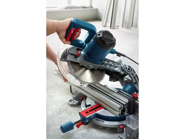 Bosch GCM 216 1300 W 216 mm:n jiirisaha (0601B33000)