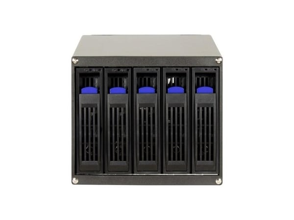 Inter-Tech ST-5255 - Rack skap - 5-bay for 2.5" or 3-bay for 3.5" hard drive - med kjølevifte