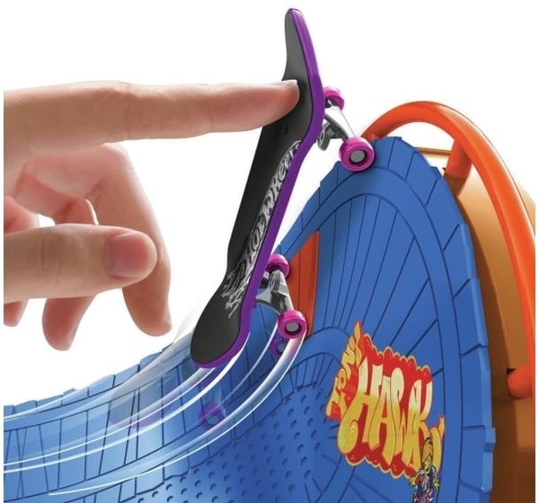 Hot Wheels Skate Amusement Park Skate Set