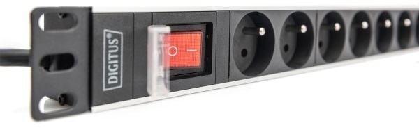 DIGITUS - Flerkoplingslist (kan monteres i rack) - aluminum profile and switch - AC 250 V - 4000 watt - inngang: power CEE 7/7 - utgangskontakter: ...