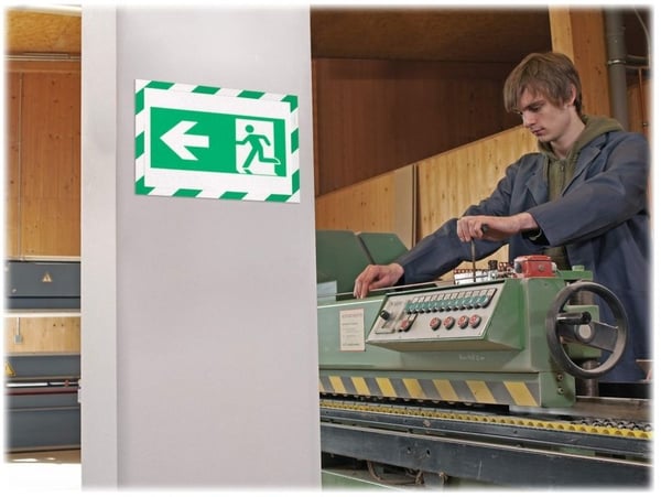 DURABLE DURAFRAME SECURITY - Dokumentholder - for A4 - dobbeltsidet - hvit/grønn (en pakke 2)
