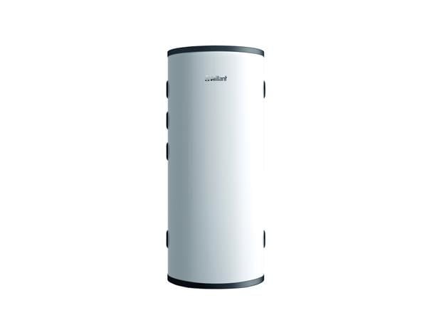 Vaillant 45 litran puskurisäiliö lattia- tai seinäasennukseen. 6 x 1 1/4" liitäntää kuumaa vettä varten. 6 x 1 1/4" liitäntää kuumaa vettä varten