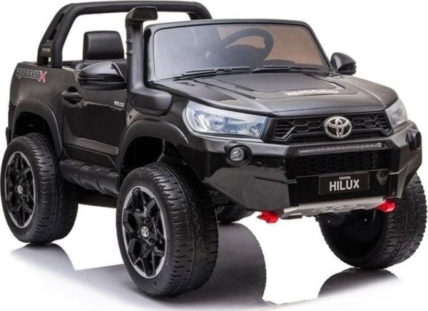 Lean Sport Toyota Hilux akku auto punainen maalattu
