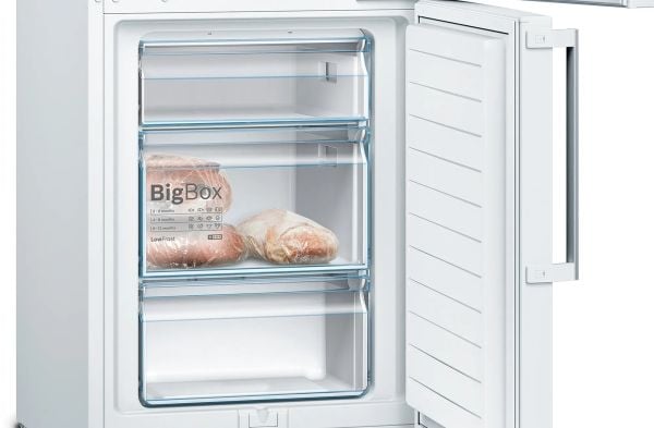 Bosch Serie | 4 KGV366WEP - Kjøleskap/fryser - bunnfryser - bredde: 60 cm - dybde: 65 cm - høyde: 186 cm - 308 liter - Klasse E - hvit