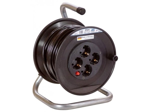 AS Schwabe 4-pistorasian jatkojohto H05VV-F 25m