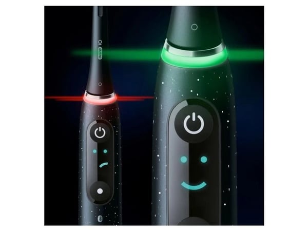 Oral-B iO Series 10 elektrisk tannbørste - Cosmic Black