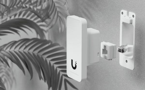 Ubiquiti UniFi Access Reader G2 - Bluetooth/NFC nærhetsleser - kablet - NFC, Bluetooth 4.1, Mifare - 13.56 MHz - 10/100 Ethernet - hvit