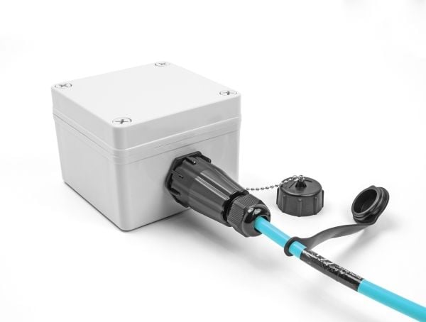 Delock fiberoptisk kabel LC Duplex til LC Duplex med tetningshette Multimode OM3 IP68 støvtett og vanntett 2 m
