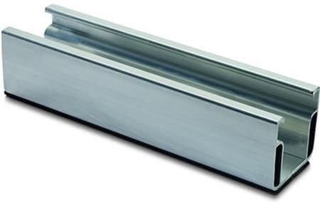 Novotegra Kort profil C47 med EPDM, L= 385 mm med 5,2 mm diameter perforering.