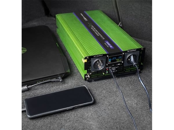 Qoltec Monolith - DC til AC strømomformer / batterilader / UPS - pure sine wave, LCD - AC 230 V / DC 12 V - 2500 watt - utgangskontakter: 4