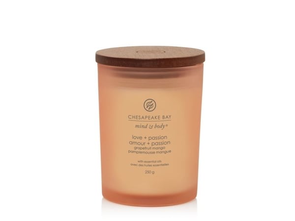 Chesapeake Bay Candle - Medium - Love & Passion Chesapeake Bay Candle - Medium - Love & Passion