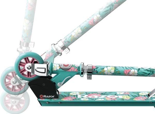 RAZOR scooter for barn Model A Paradise 13010343