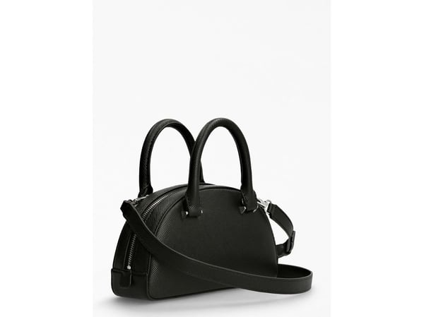 GUESS Cordelia Saffiano, Nainen, Käsilaukku, Musta, Vetoketju, Musta, Monotoninen