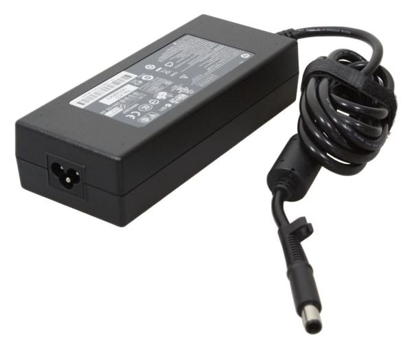 CoreParts - Strømadapter (tilsvarer: HP 613156-001, HP 463954-001, HP 497288-001) - 150 watt - for HP EliteBook 85XX, 8730; TouchSmart 600, IQ510, ...