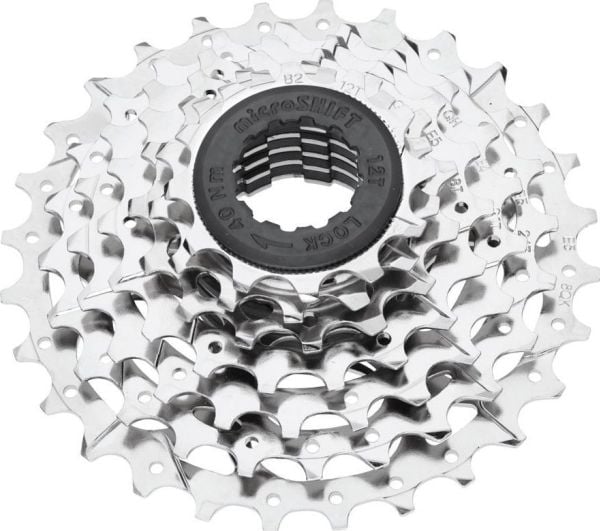 Microshift kassett MEZZO, 7 gir, stål, kompatibel med Shimano, 12-13-15-18-21-24-28, nikkel