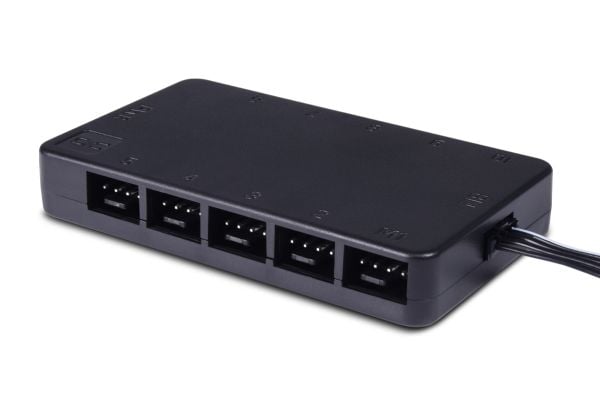 Alphacool Core 10x 4-Pin PWM Splitter - svart