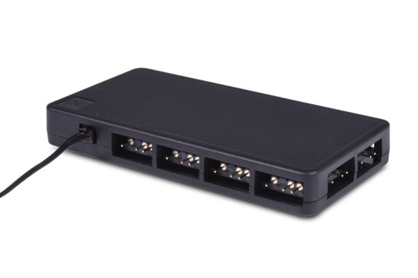 Alphacool Core 11x 3-pin DRGB-jakaja - musta
