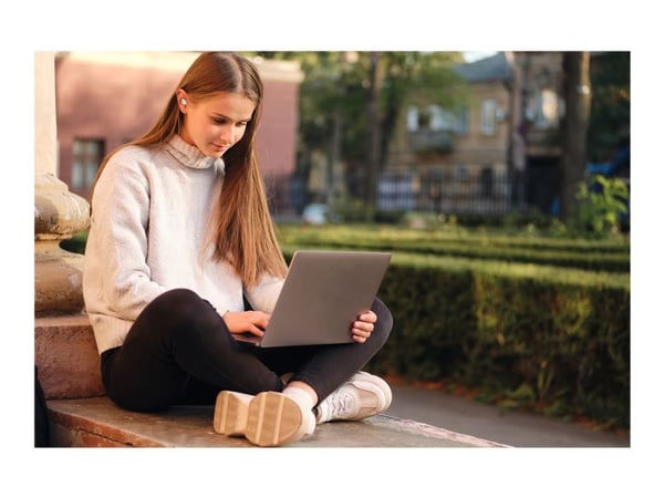 JVC HA-A6T - Gumy Mini - True wireless-hodetelefoner med mikrofon - i øret - Bluetooth - kokosnøtthvit