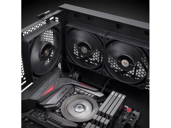 Thermaltake TOUGHFAN 14 Pro - Kabinettvifte - 140 mm - svart