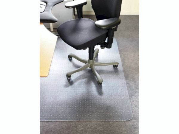 Stoleunderlag 120x180 cm Premium 2,1 mm med pigge