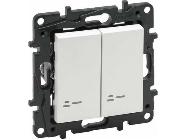 Legrand Niloe Step - kaksinkertainen valaistu porraskytkin 10 AX - väri valkoinen 863118