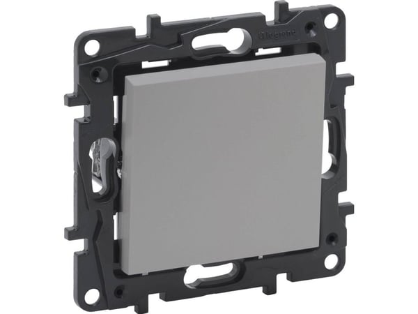 Legrand Niloe Step enkel knapp 6A aluminium 863309