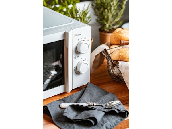 Adler AD 6205, Benkeplate, Solo mikrobølge ovn, 20 l, 700 W, Rotasjon, Hvit