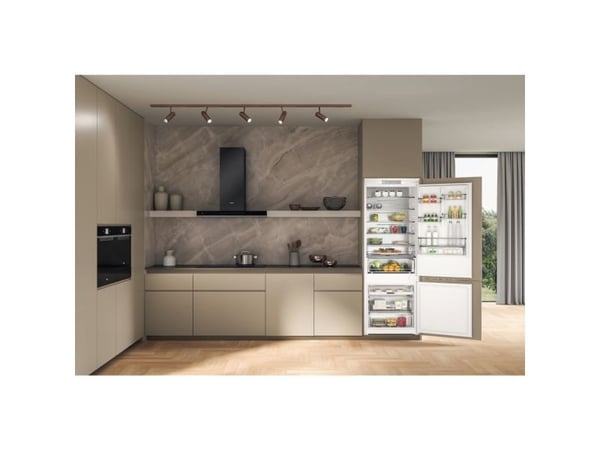 Whirlpool WH SP70 T122, 394 l, SN-T, 10 kg/24t, D, Fresh zone compartment, Hvit