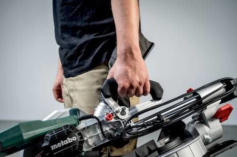 Metabo KGS 305 M, Dobbel skråstilling, 3700 RPM, 3000 RPM, 50°, 60°, 47°