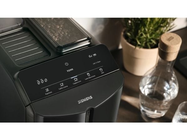 Siemens EQ.300 TF301E19 - Automatisk kaffemaskin med melkeskummer - 15 bar - piano svart